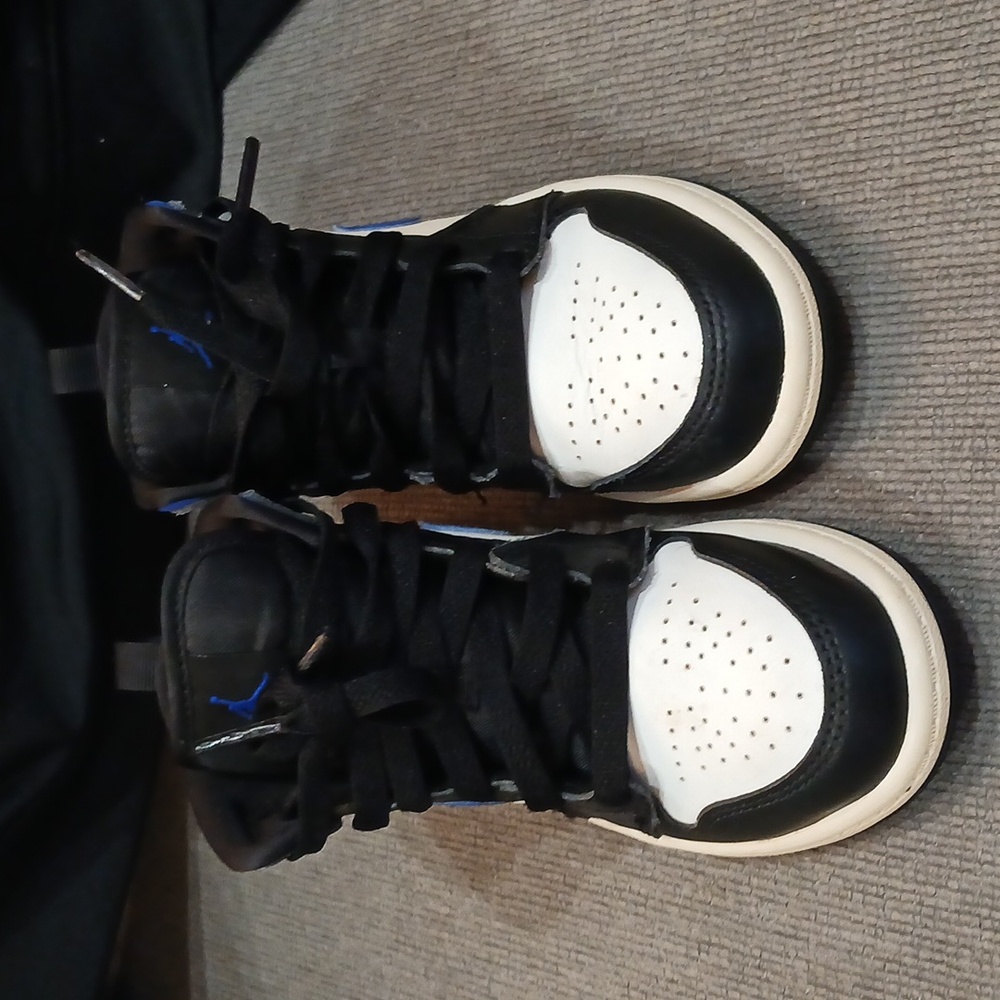 Nike/Jordans(toddler boy) size 11.5 c